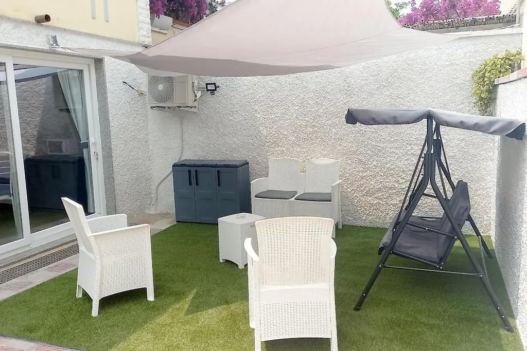 Summer House Sant'Antioco Apartment
